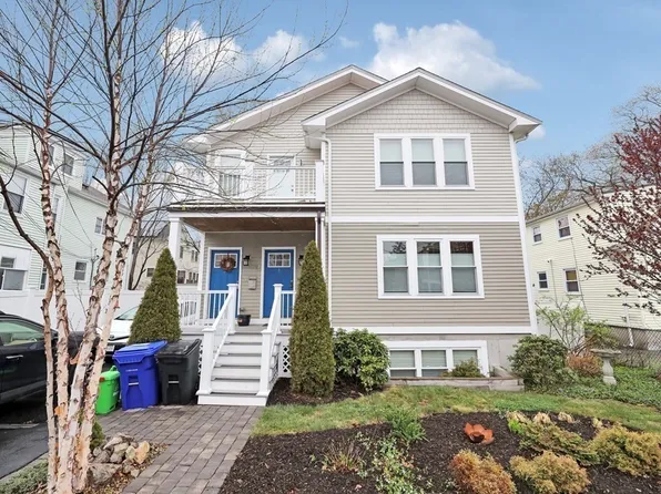 178-178A Ruskindale Rd, Hyde Park, MA 02136