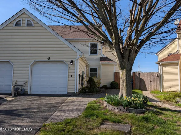 6 Kilmer Court, Freehold, NJ 07728