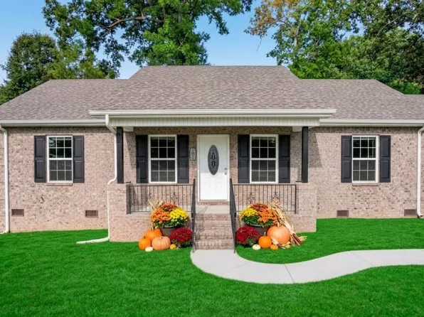 1006 Ovoca Rd, Tullahoma, TN 37388