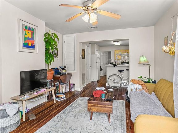 4th image of 2639 Onzaga St
