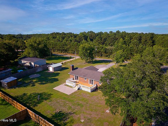 2nd image of 685 Edens Lane