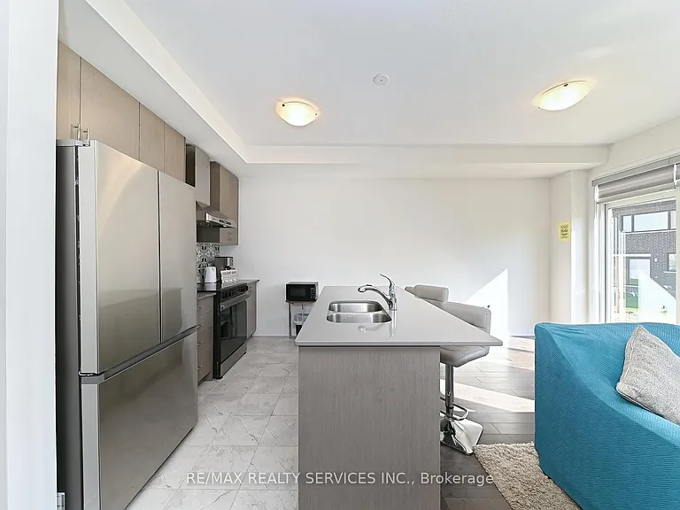15 Blacklock St #19 — Photo 14