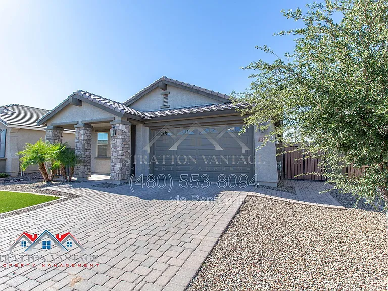 15244 W Moreland St — Photo 3
