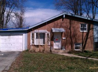 104 W Marilyn Ter, Addison, IL 60101