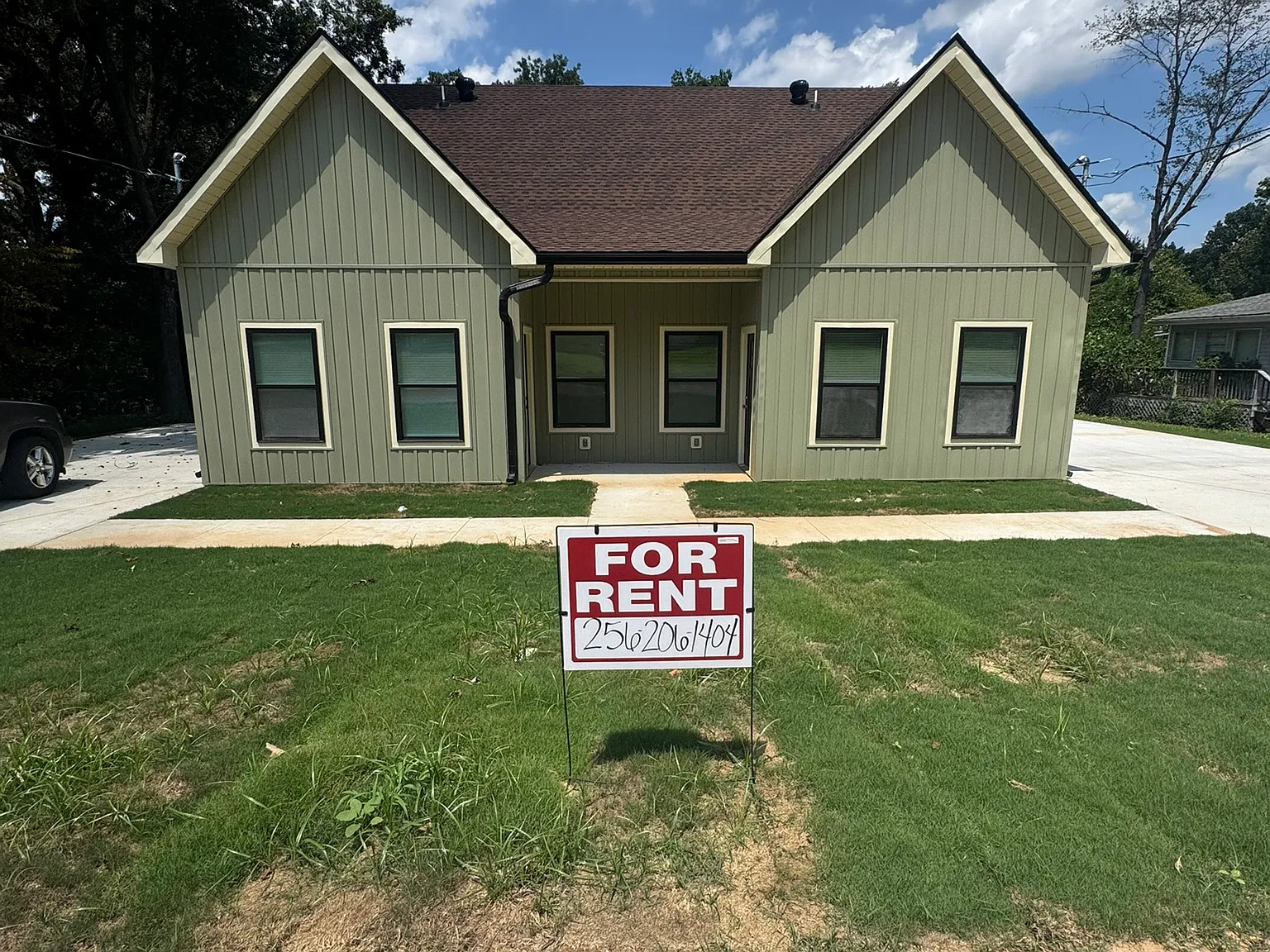 Hicks Duplex — Photo 1