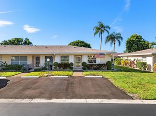 8904 Warwick Dr #425, Boca Raton, FL 33433