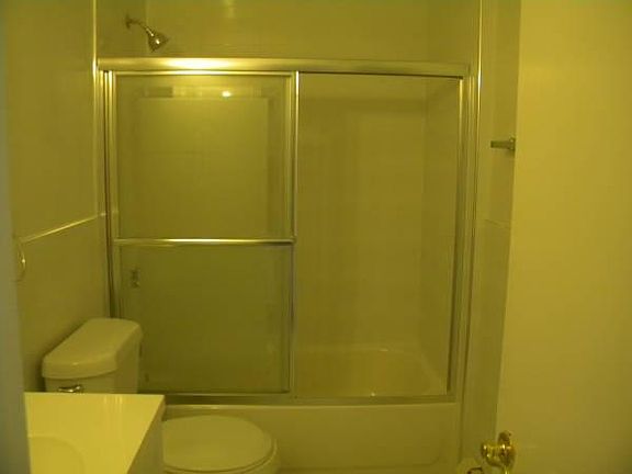 5th image of 2021 E 70th St