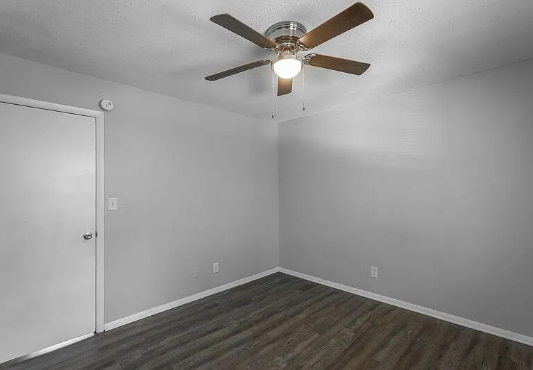 113 Goodson Ave #10 — Photo 9