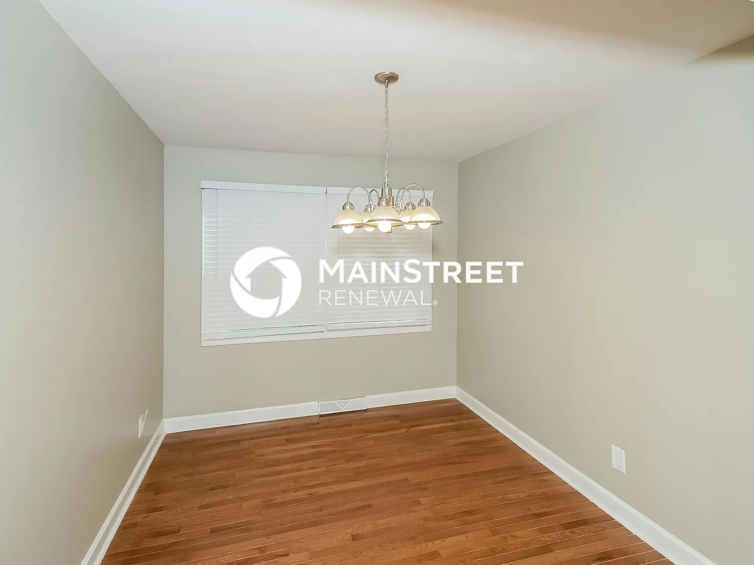 420 Argonne Dr NE — Photo 4