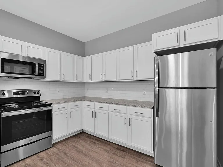 Saddle Brook Landings — Photo 32
