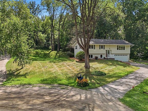 5th image of 9405 Fox Valley Dr