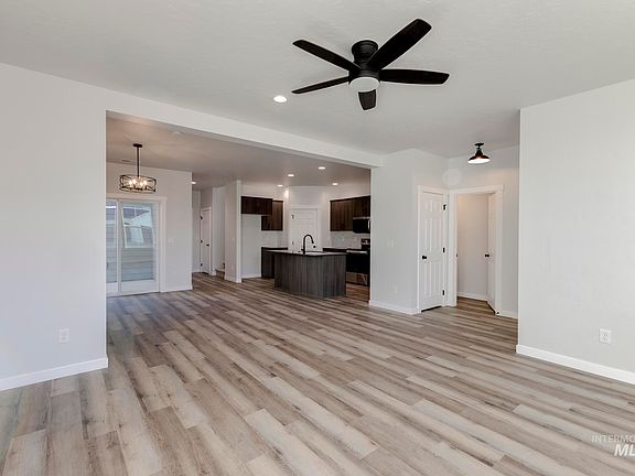 7th image of this home