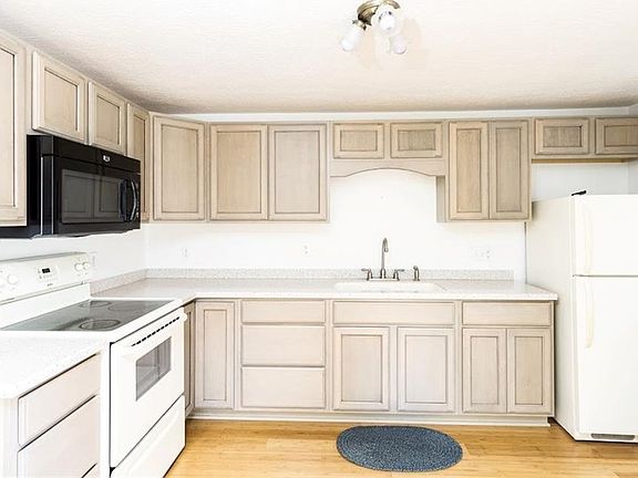 4th image of 1537 Noble Ave