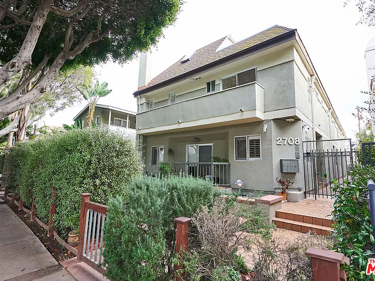 2708 Arizona Ave #A — Photo 2