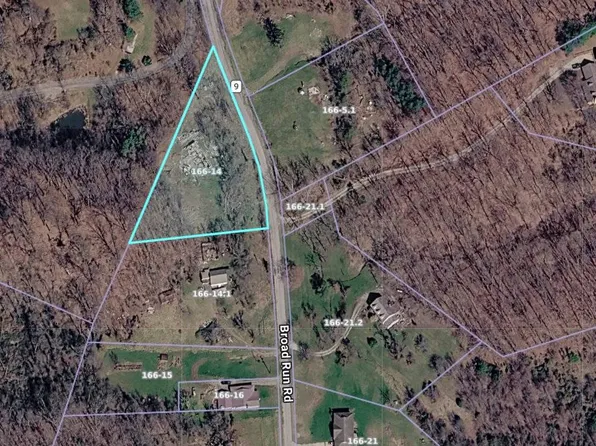 5873 Broad Run Rd, Letart, WV 25253