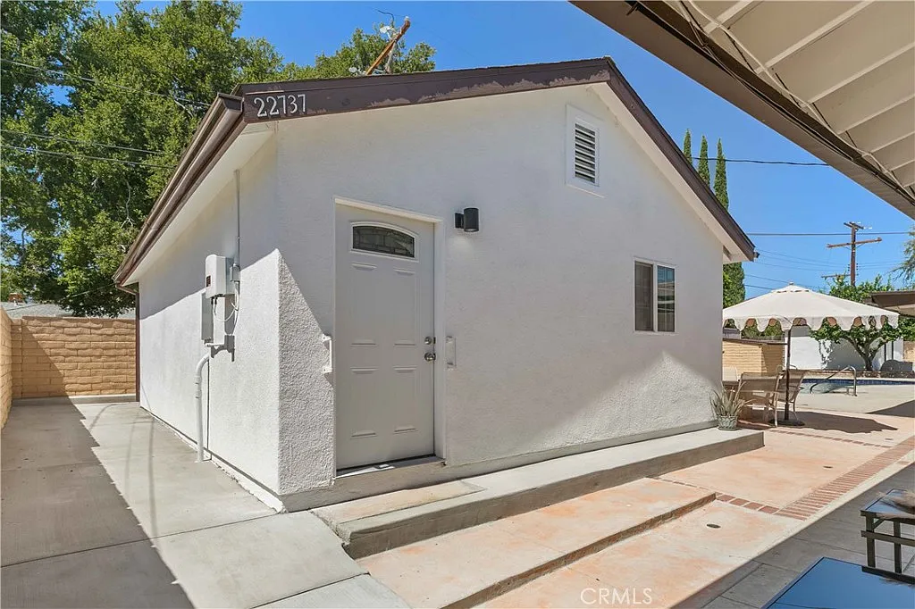 1 bed, 525 sqft, $2,100 — Photo 1
