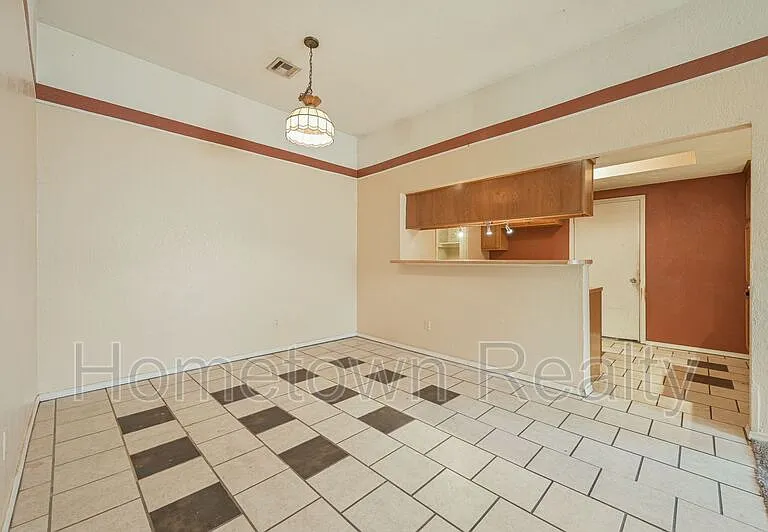 2000 Twisted Oak Cir — Photo 7