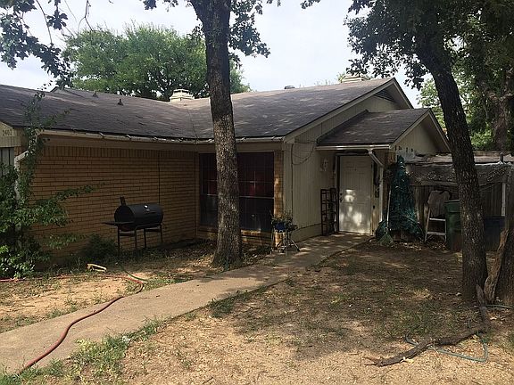 3rd image of 2405 Miguel Ln