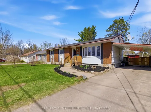 76 Doran St, Petawawa, ON K8H 1R2