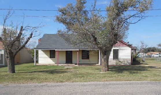 4th image of 4421 Brown St