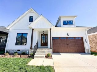 1184 County House Ln, Bowling Green, KY 42104