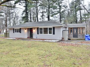 23 Fremont Ter, Oak Ridge, NJ 07438