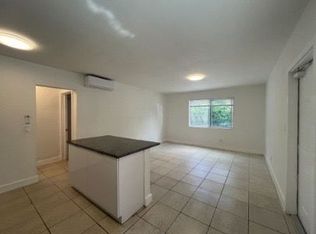 1999 N Glades Dr #3, Miami, FL 33162