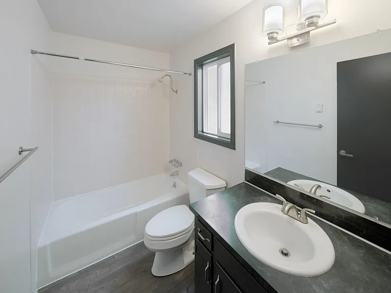 4807 Vesper Dr — Photo 8