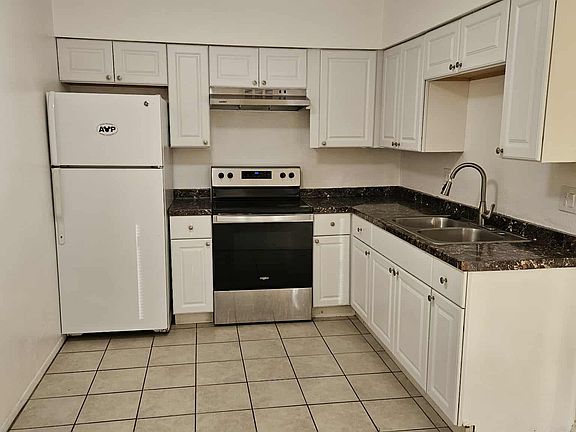 4th image of 3915 S Priest Dr APT 6