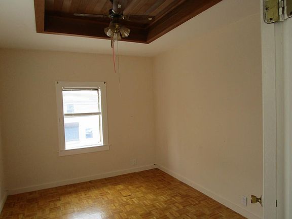 2nd image of 455 Hancock St Unit 1