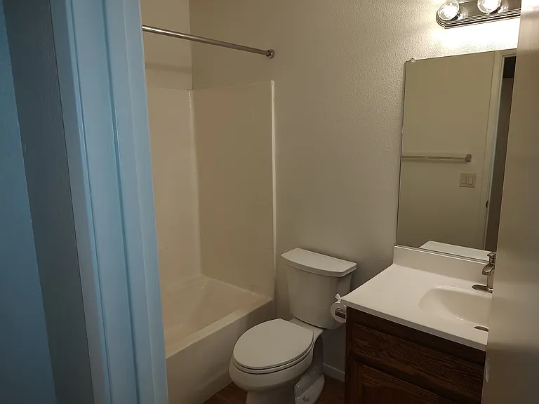 525 Grande Ave — Photo 5