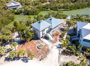 20 Palm Dr, Placida, FL 33946