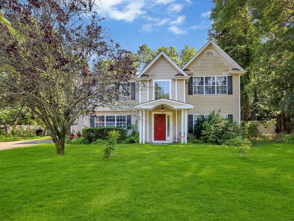 1st image of 71 Chardonnay Dr