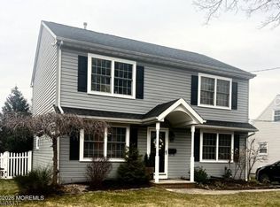 33 Cornell Dr, Clark, NJ 07066