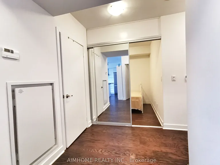 58 Orchard View Blvd #2007 — Photo 9