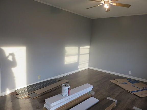 3rd image of 508 Oak St