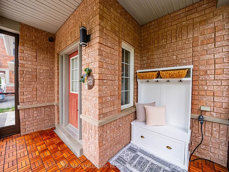 406 Reeves Way Blvd — Photo 9