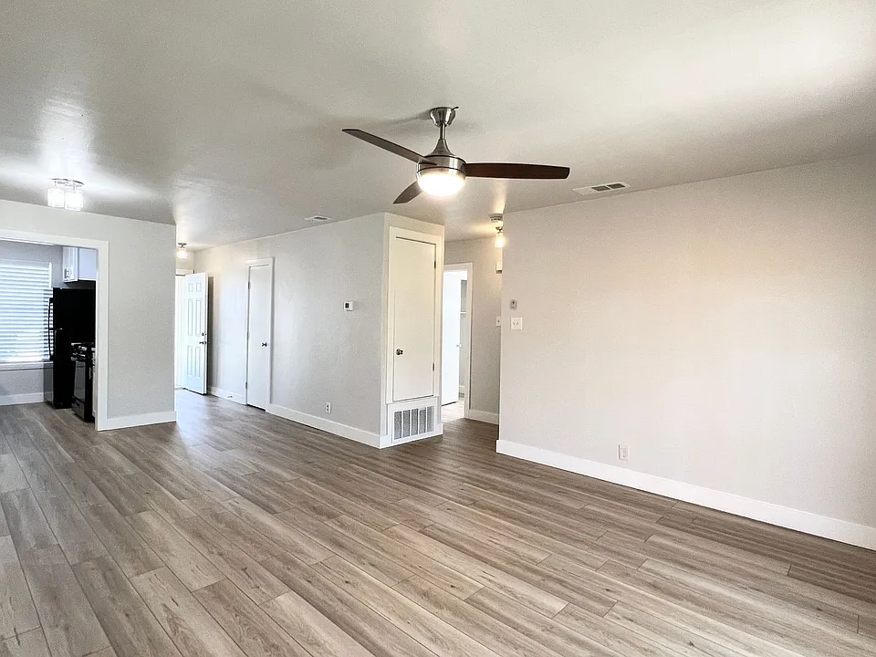 11208 Renel Dr