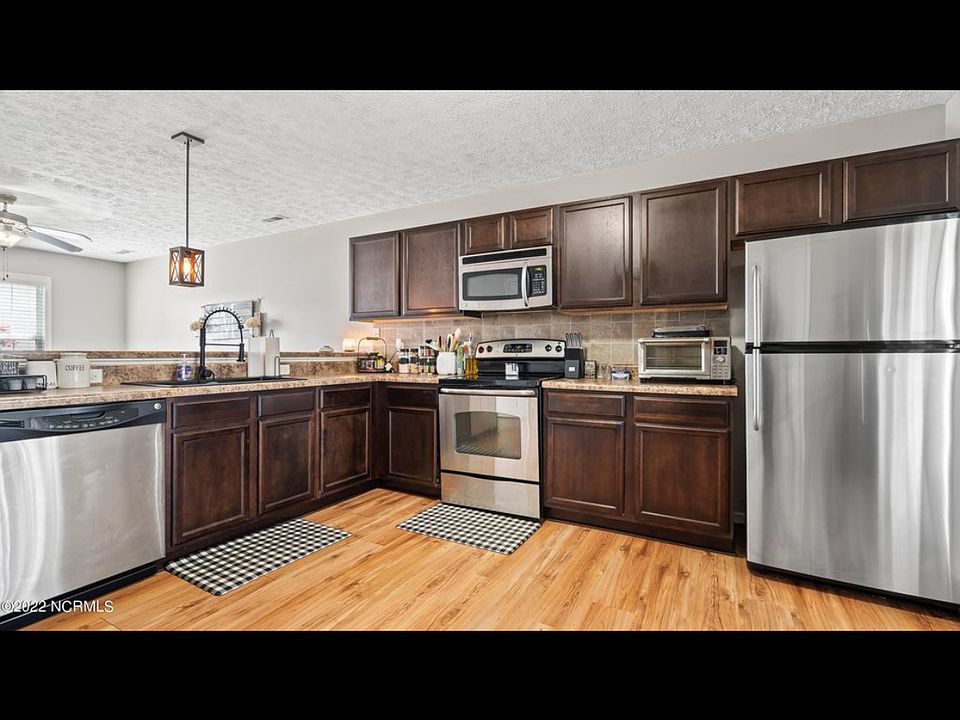 1st image of 123 Glen Cannon Dr