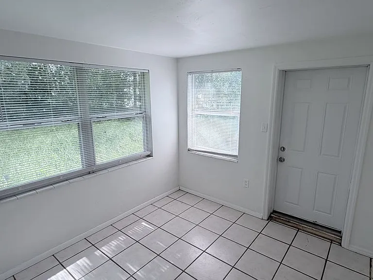 21377 Campbell Dr — Photo 8