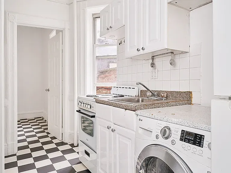 177 Bleecker St #3 — Photo 4