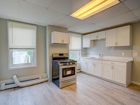 2nd image of 8 Stowe Ave #2