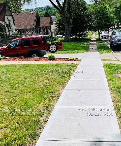 4525 Seward St — Photo 8