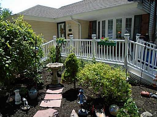 3rd image of 139 Hazelwood Ave