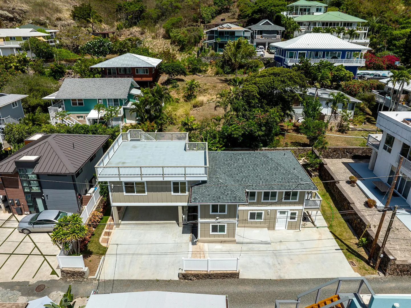 4 bedroom 2 bath home, approx 1500 sq ft. with 4 car parking. — Photo 3