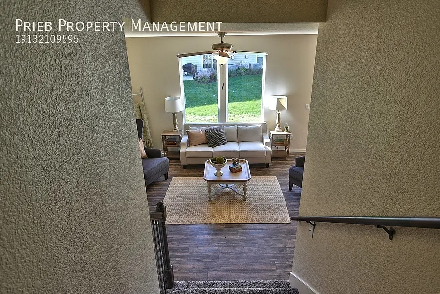 Reserves Townhome - Available October 29th — Photo 4