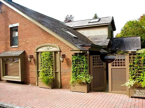 4 Main St, West Stockbridge, MA 01266