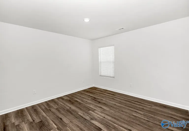 217 Bay Pine Dr — Photo 2