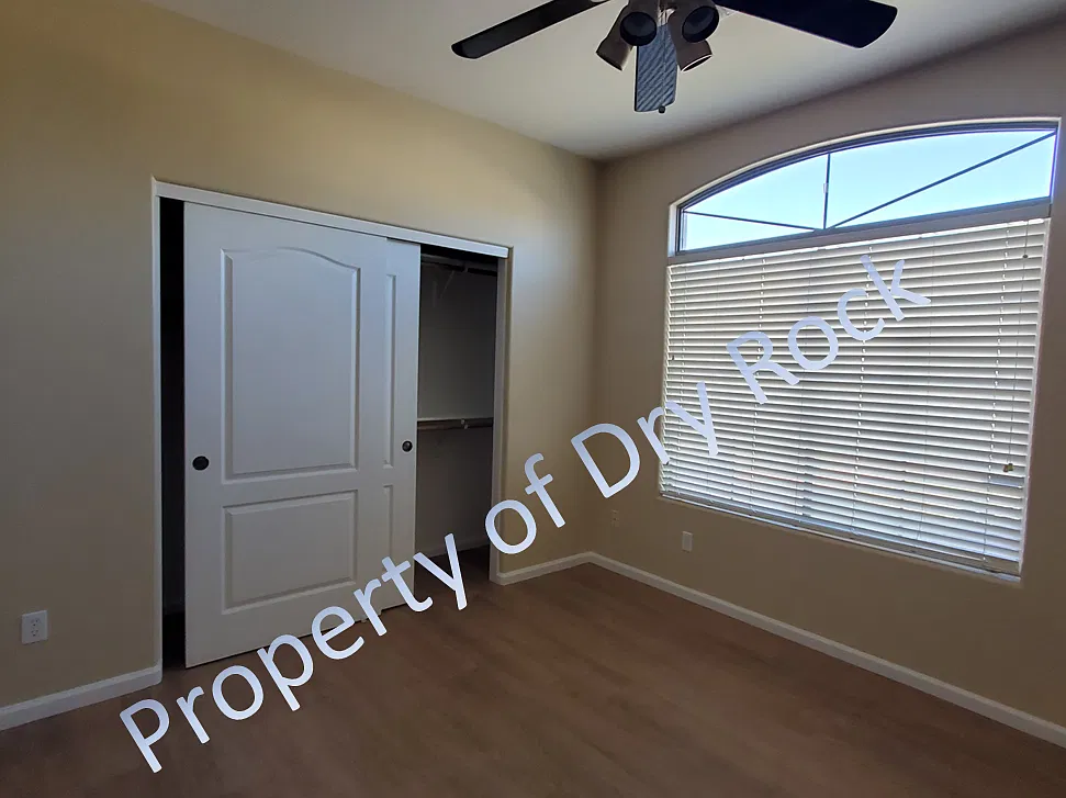 4 bed, 2374 sqft, $2,600 — Photo 4