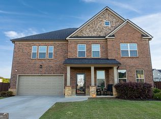 240 Aspen Valley Dr, Loganville, GA 30052